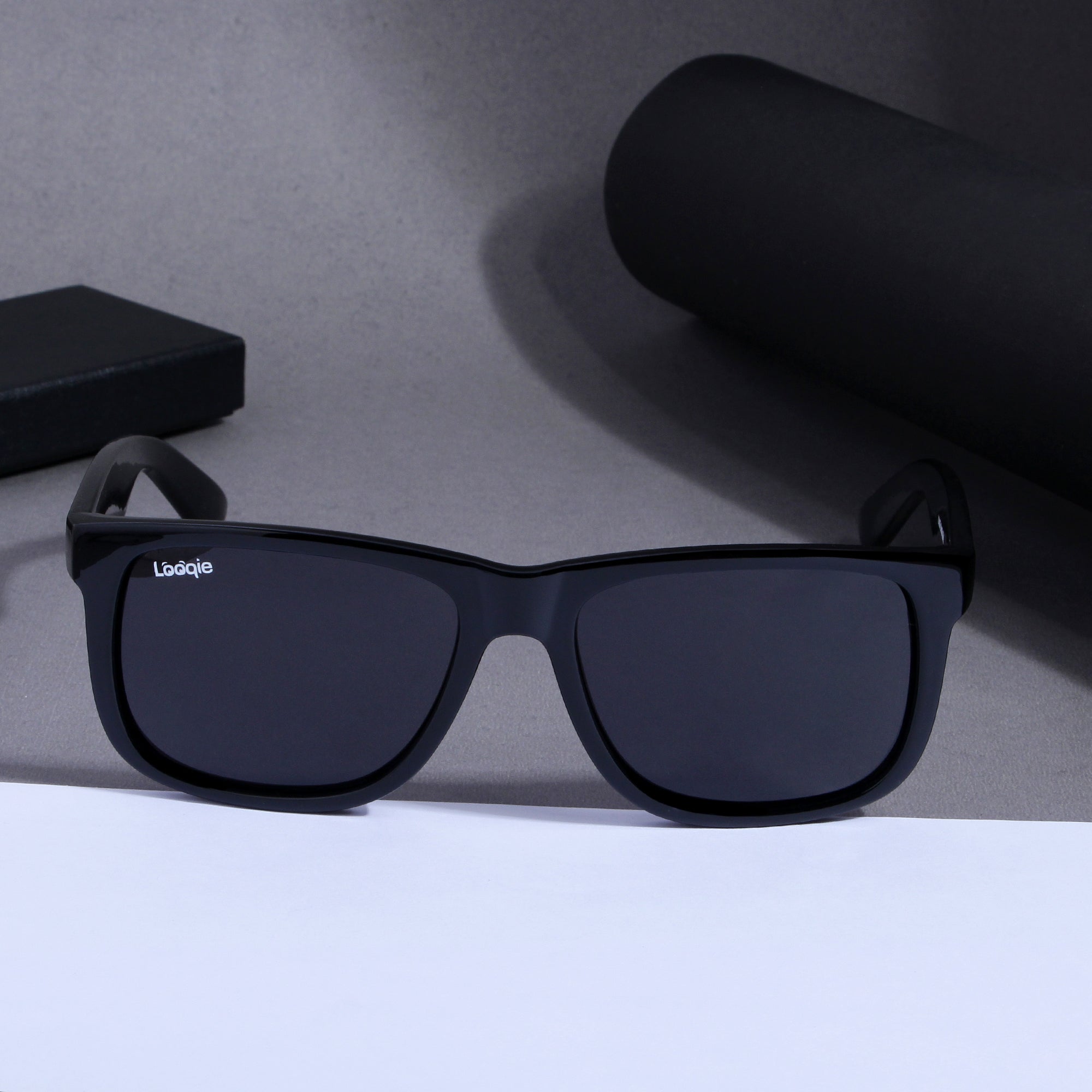 Looqie Unus Edition Black And Black Sunglasses
