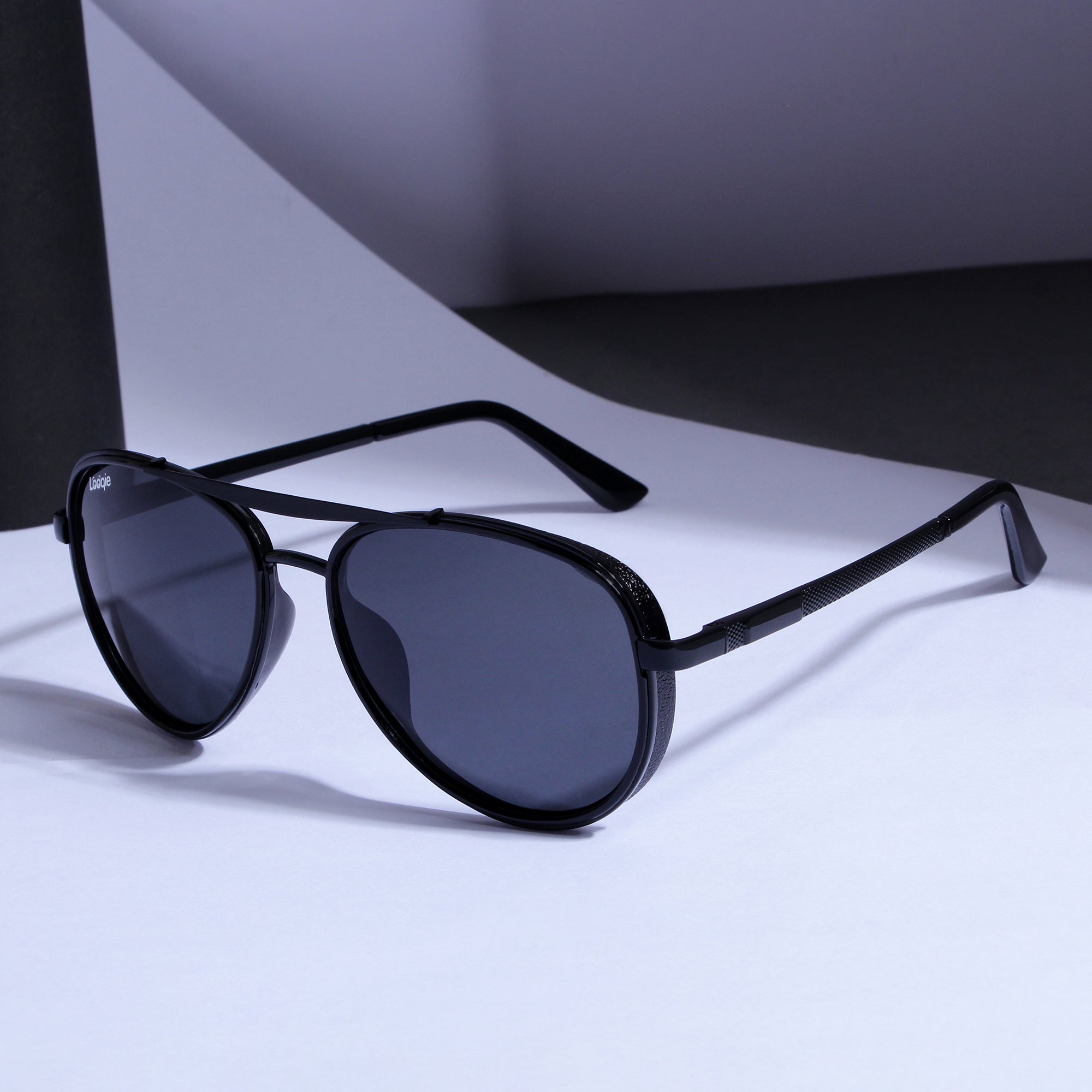 Looqie Vuis Edition Black And Black Sunglasses