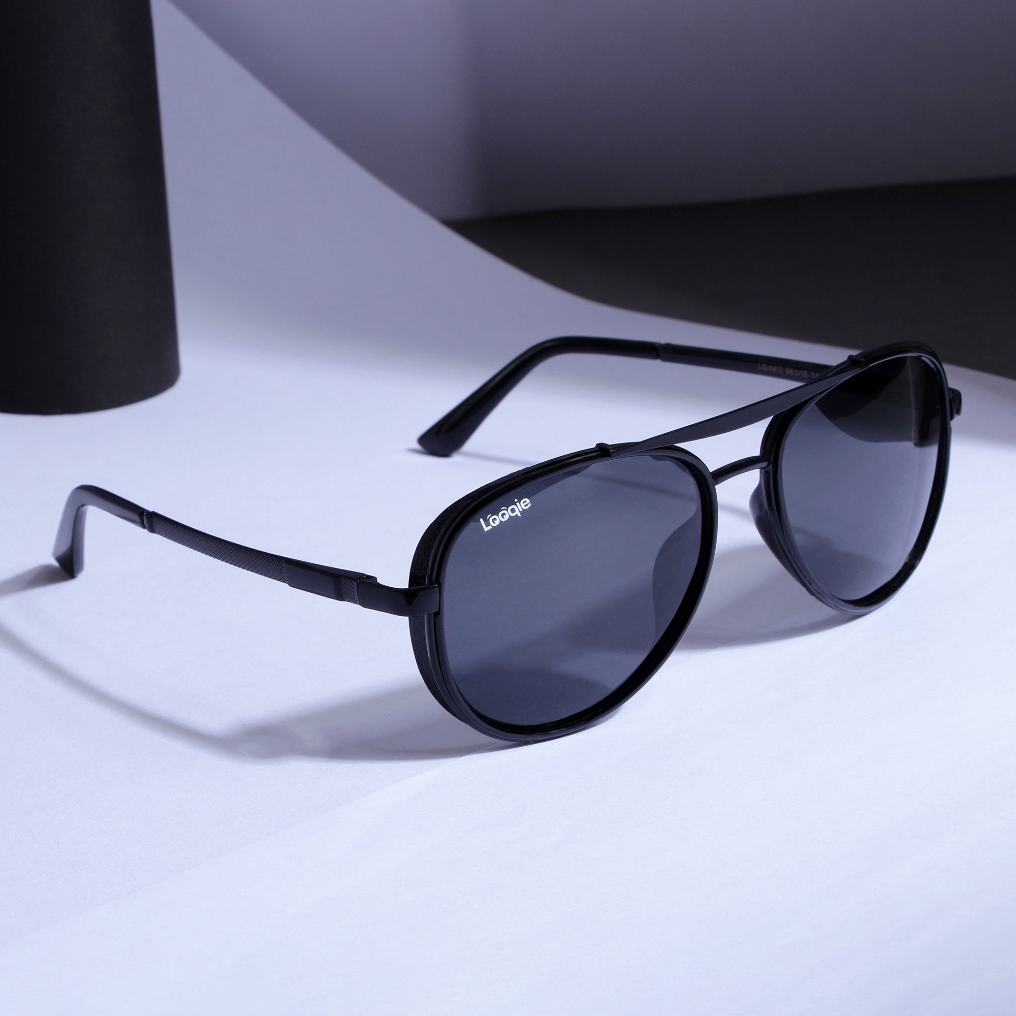 Looqie Vuis Edition Black And Black Sunglasses