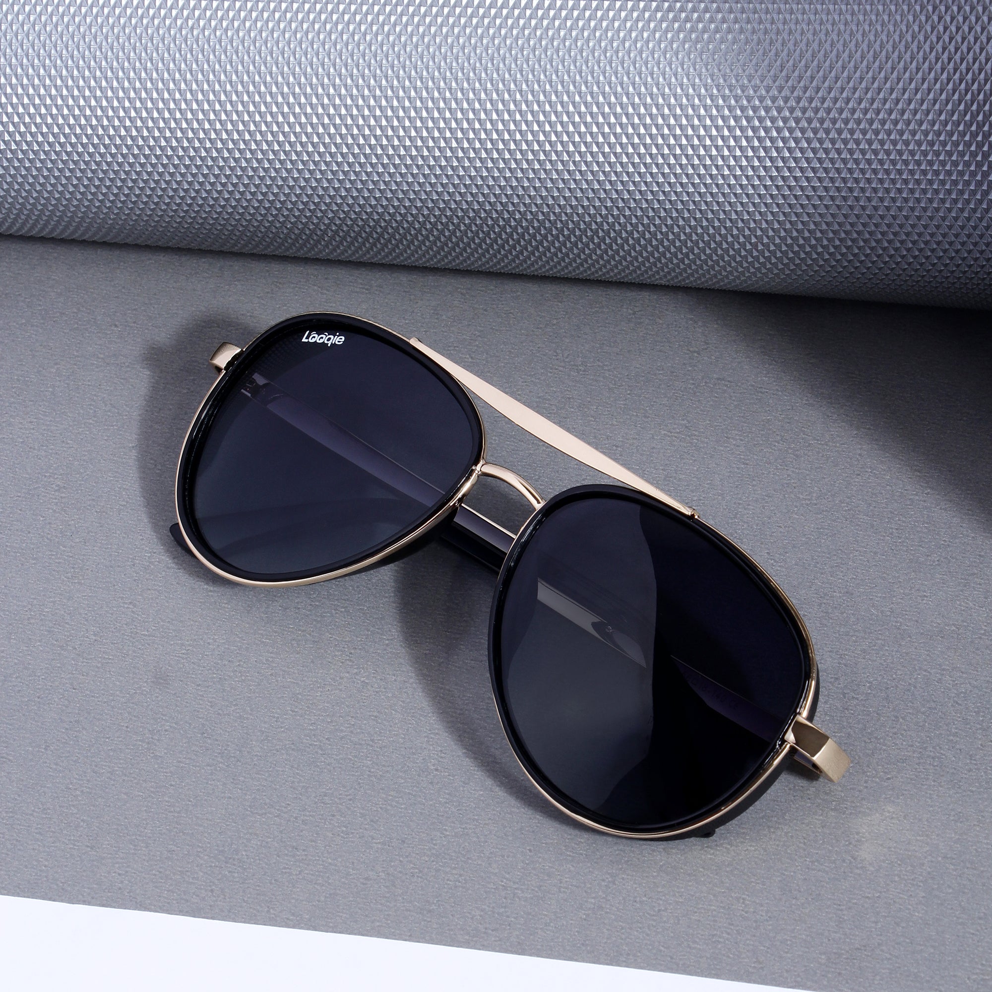 Looqie Vuis Edition Gold And Grey Gradient Sunglasses
