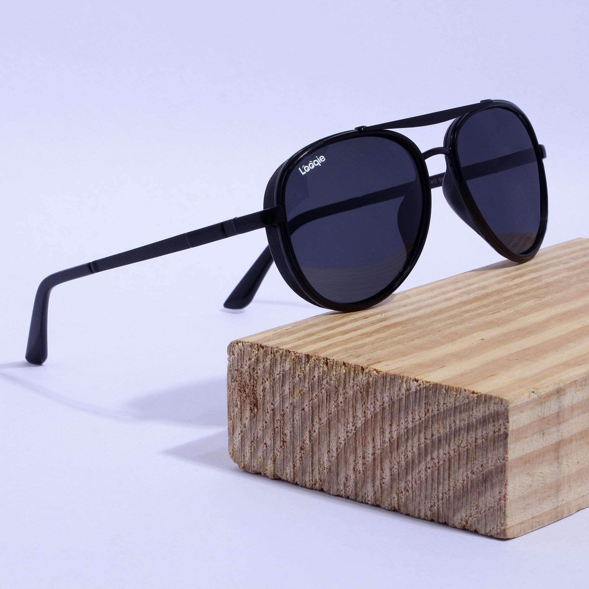 Looqie Vuis Edition Black And Black Sunglasses
